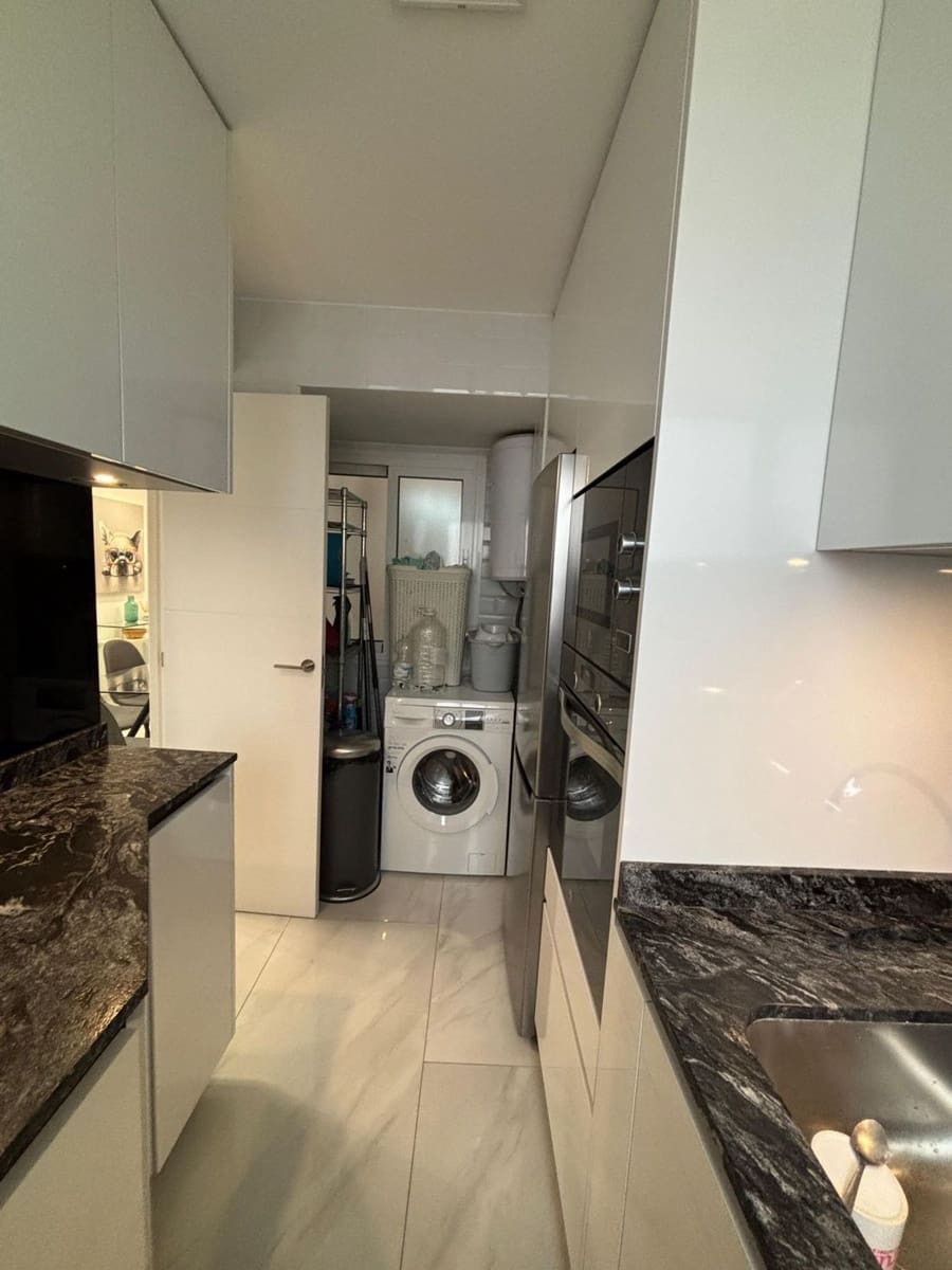 Apartamento de 3 habitaciones en New Golden Mile en alquiler con piscina garaje - 1.390 € (Ref: 9470356)