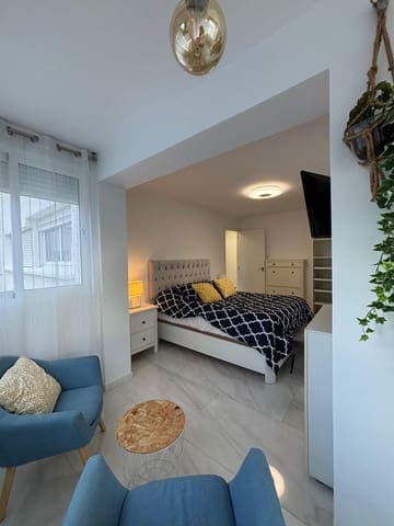 Apartamento de 3 habitaciones en Sotoserena, Estepona en alquiler con piscina garaje - 1.390 € (Ref: 9470356)