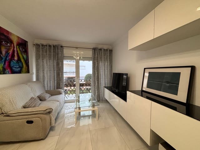 Apartamento de 3 habitaciones en Sotoserena, Estepona en alquiler con piscina garaje - 1.390 € (Ref: 9470356)