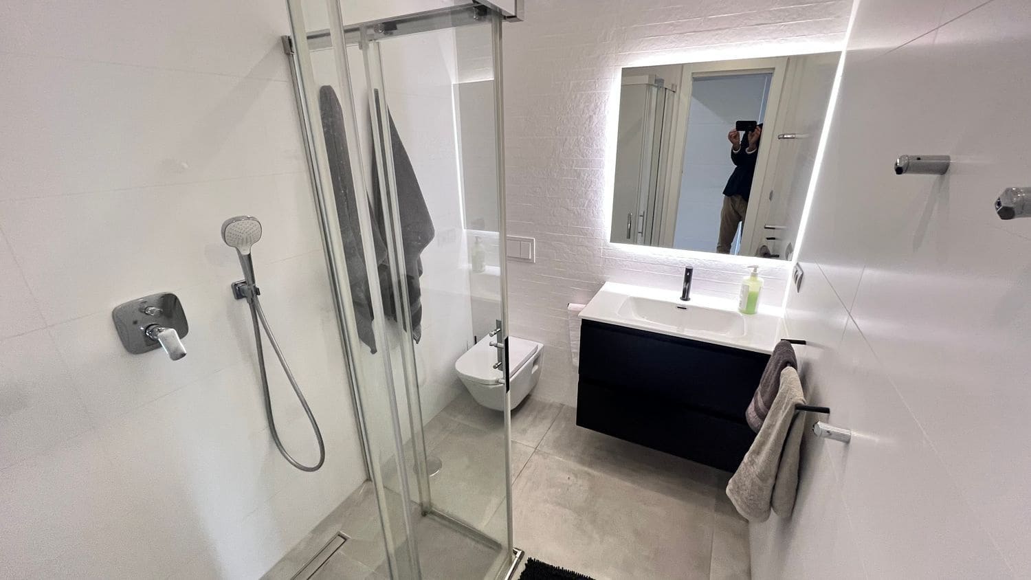 Apartamento de 2 habitaciones en Bel-Air en alquiler con piscina garaje - 2.000 € (Ref: 9470357)