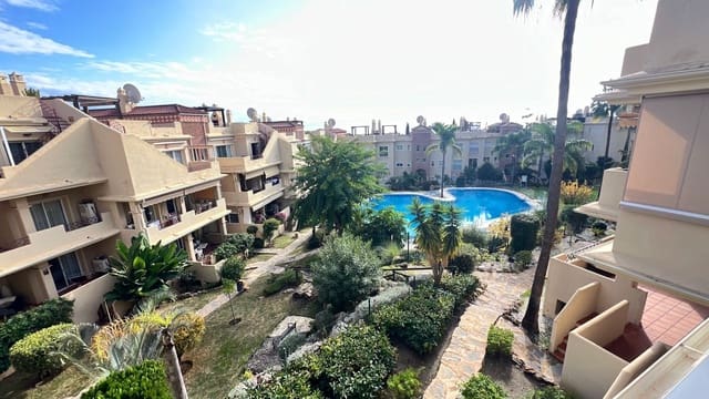 2 makuuhuone Huoneisto vuokrattavana paikassa Bel-Air, Estepona mukana uima-altaan 
autotalli - 2 000 € (Ref: 9470357)