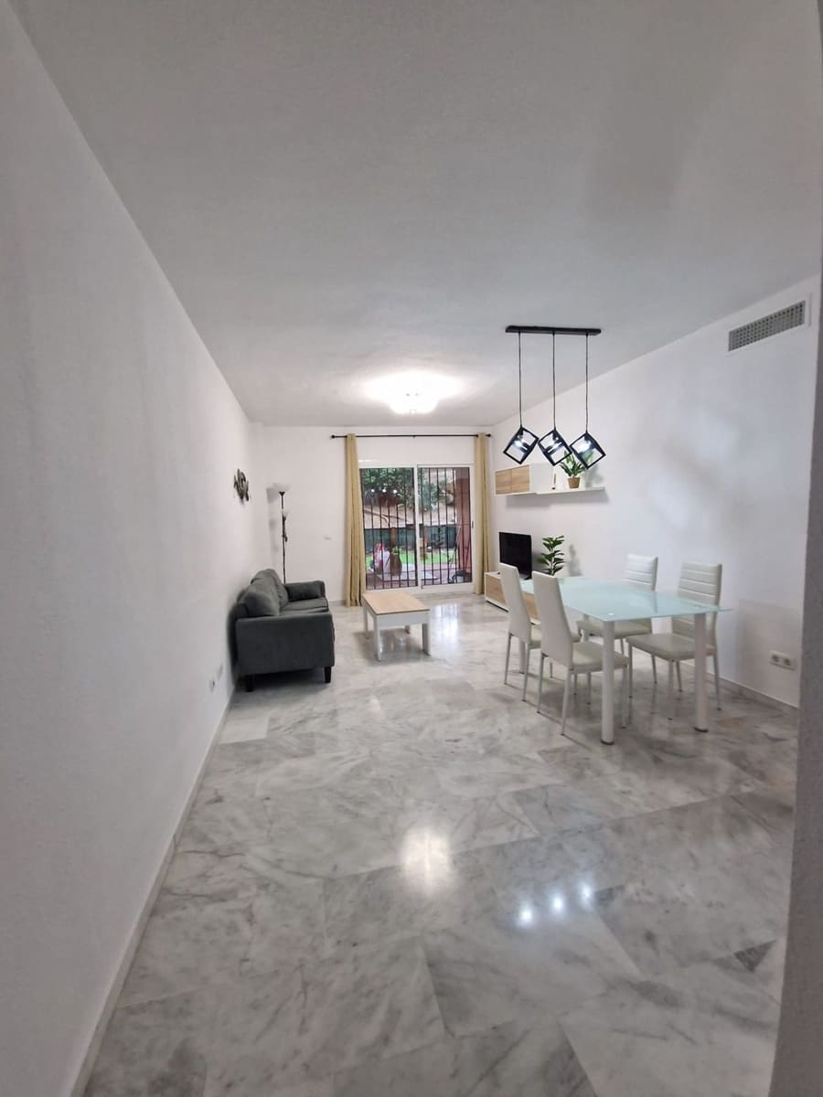 2 bedroom Apartment for rent in La Reserva with pool garage - € 1,450 (Ref: 9481682)