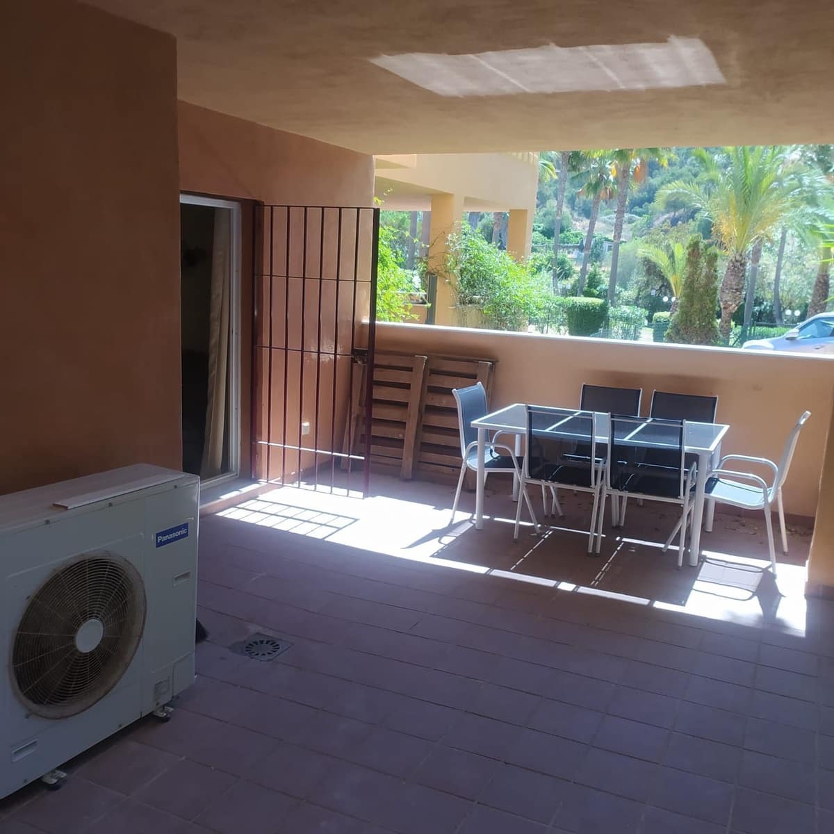 2 bedroom Apartment for rent in La Reserva with pool garage - € 1,450 (Ref: 9481682)