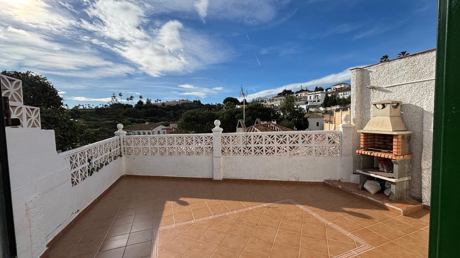 3 bedroom Townhouse for rent in Mijas with garage - € 1,300 (Ref: 9488134)