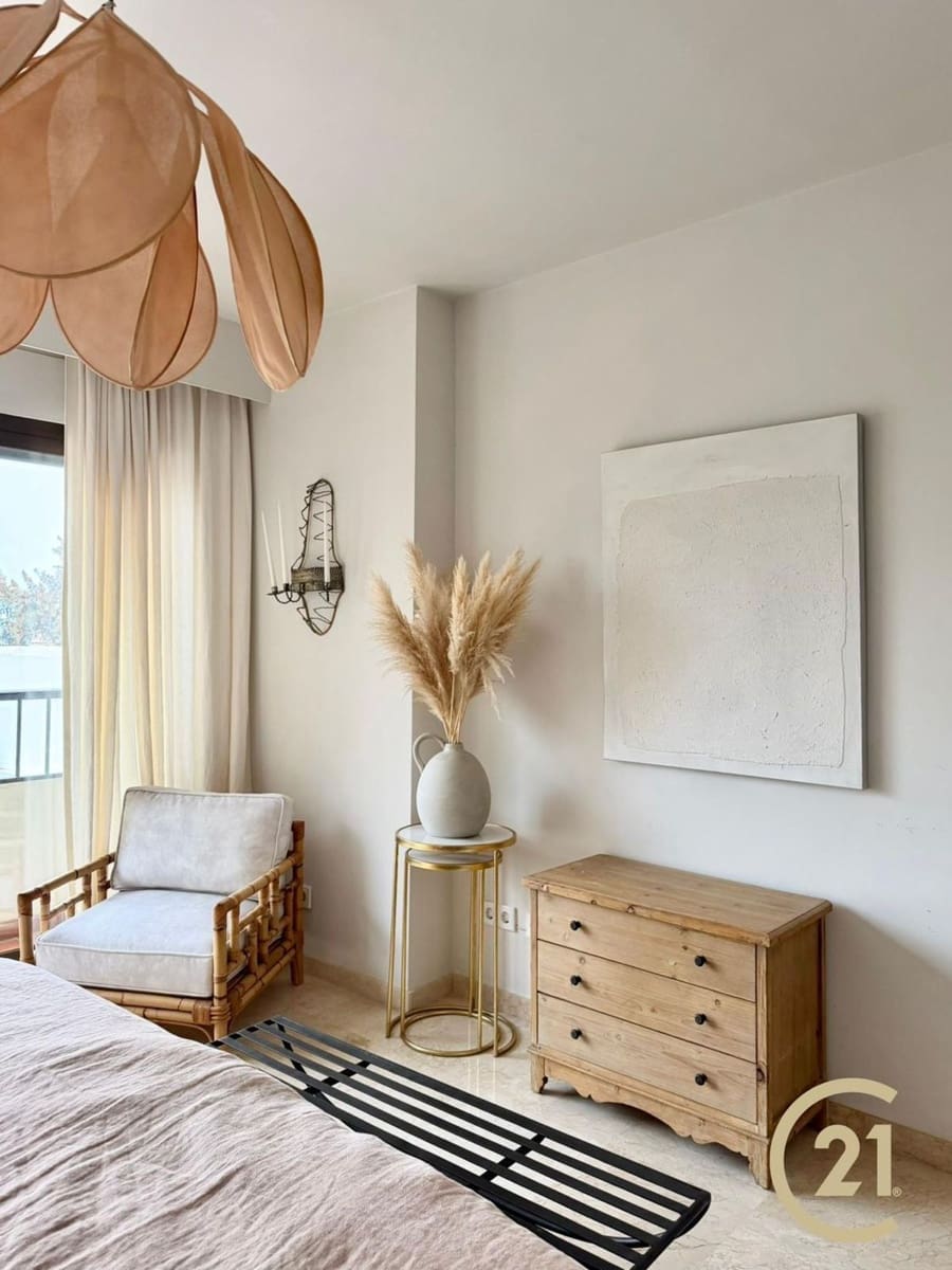 3 bedroom Apartment for rent in Marbella with garage - € 2,500 (Ref: 9503787)