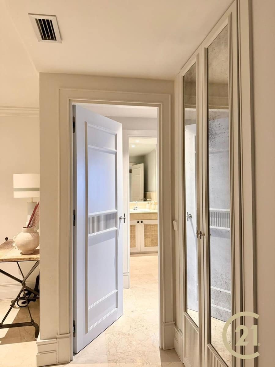 3 bedroom Apartment for rent in Marbella with garage - € 2,500 (Ref: 9503787)