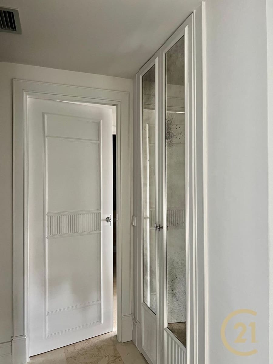 3 bedroom Apartment for rent in Marbella with garage - € 2,500 (Ref: 9503787)