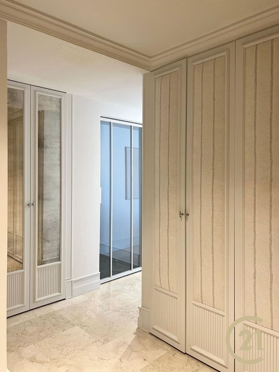 3 bedroom Apartment for rent in Marbella with garage - € 2,500 (Ref: 9503787)