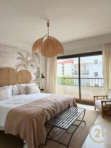 3 bedroom Apartment for rent in Ricardo Soriano, Marbella with garage - € 2,500 (Ref: 9503787)