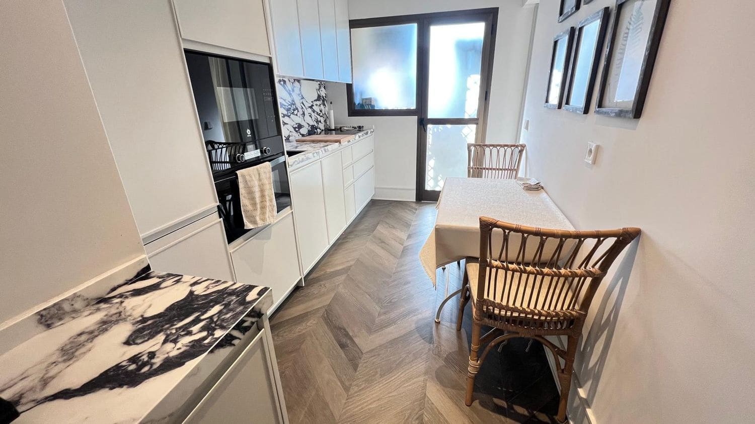 3 sypialnia Apartament do wynajęcia w Marbella z garażem - 2 600 € (Ref: 9503787)