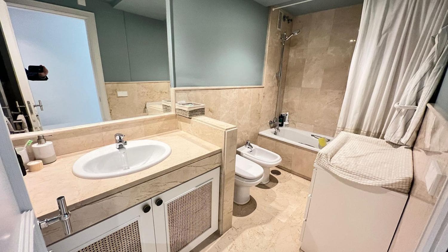 3 sypialnia Apartament do wynajęcia w Marbella z garażem - 2 600 € (Ref: 9503787)