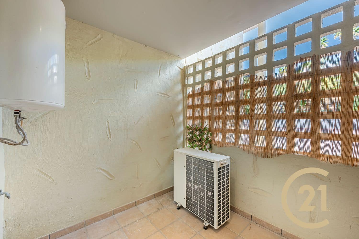 2 sovrum Lägenhet till salu i El Paraiso med pool garage - 325 000 € (Ref: 9551023)