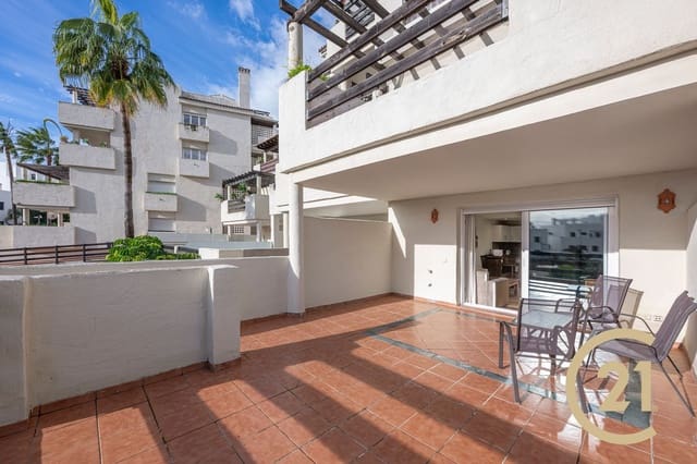 2 makuuhuone Huoneisto myytävänä paikassa El Paraiso, Estepona mukana uima-altaan 
autotalli - 325 000 € (Ref: 9551023)