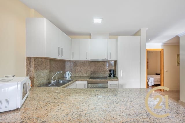 2 makuuhuone Huoneisto myytävänä paikassa El Paraiso, Estepona mukana uima-altaan 
autotalli - 325 000 € (Ref: 9551023)