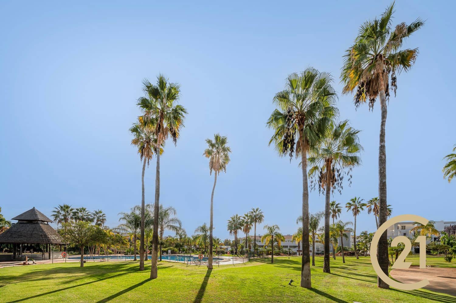 2 sovrum Lägenhet till salu i El Paraiso med pool garage - 325 000 € (Ref: 9551023)