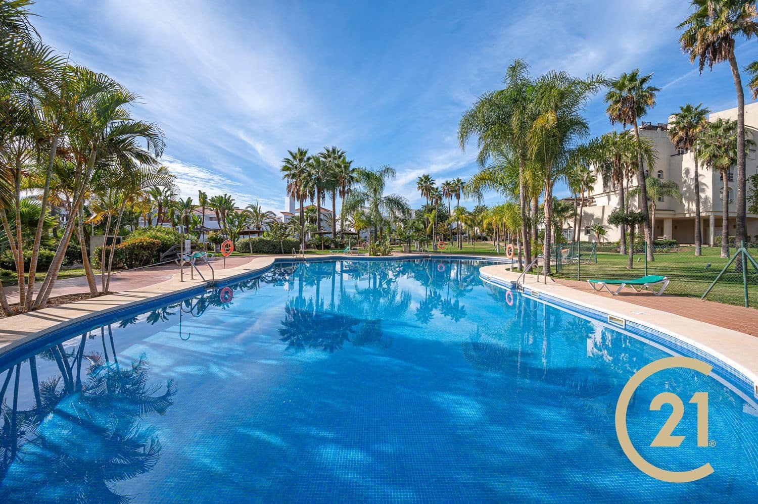 2 sovrum Lägenhet till salu i El Paraiso med pool garage - 325 000 € (Ref: 9551023)