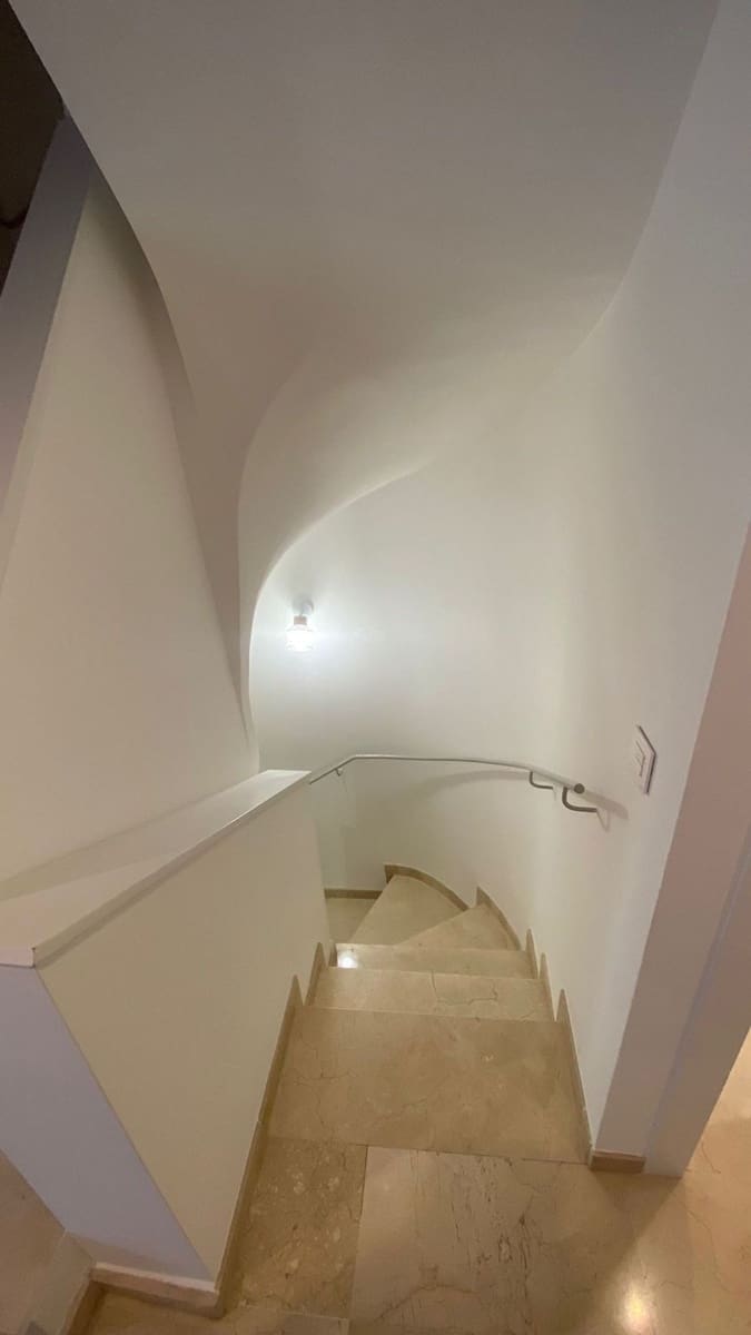 4 makuuhuone Omakotitalo vuokrattavana paikassa Puerto Banus mukana uima-altaan 
autotalli - 4 000 € (Ref: 9551025)