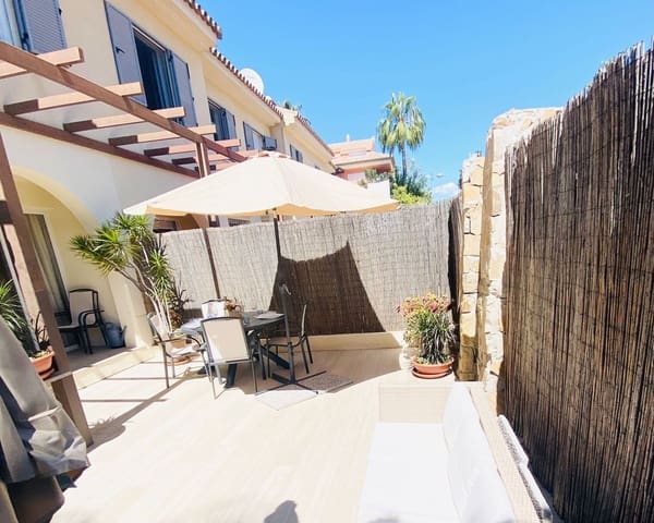 4 soverom Hus til leie i Puerto Banus, Marbella med svømmebasseng garasje - € 4 000 (Ref: 9551025)