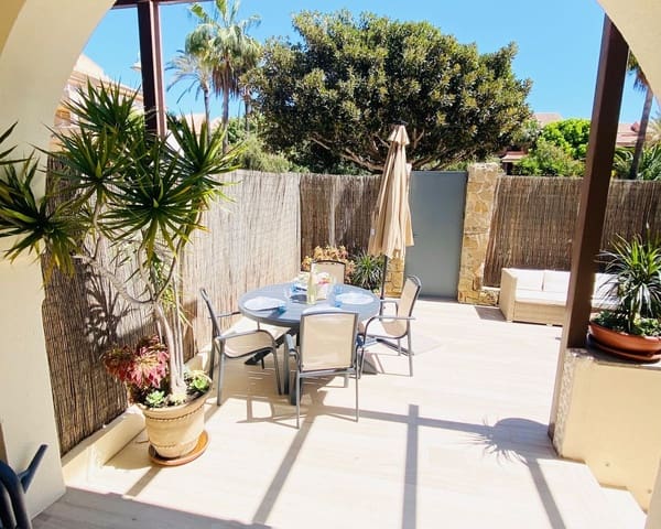 4 soverom Hus til leie i Puerto Banus, Marbella med svømmebasseng garasje - € 4 000 (Ref: 9551025)