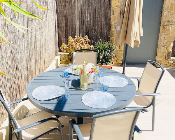 4 soverom Hus til leie i Puerto Banus, Marbella med svømmebasseng garasje - € 4 000 (Ref: 9551025)