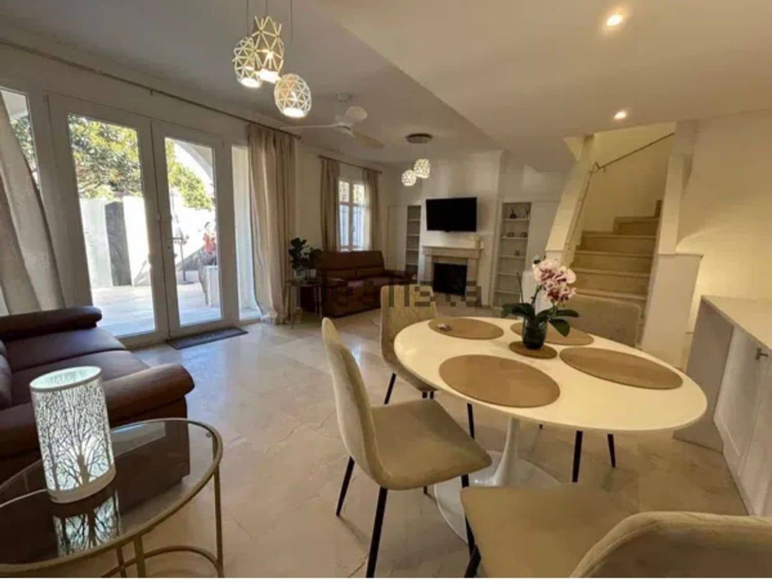 4 makuuhuone Omakotitalo vuokrattavana paikassa Puerto Banus mukana uima-altaan 
autotalli - 4 000 € (Ref: 9551025)