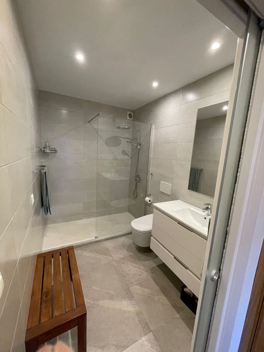 2 soveværelse Lejlighed til leje i El Paraiso med swimmingpool garage - € 2.250 (Ref: 9585910)