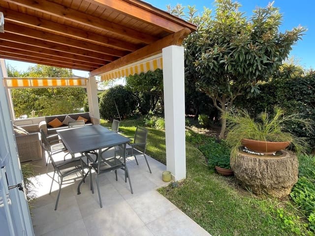 2 soveværelse Lejlighed til leje i El Paraiso, Estepona med swimmingpool garage - € 2.250 (Ref: 9585910)