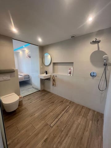 2 quarto Apartamento para arrendar em Los Jardines de Marbella - La Ermita, Marbella com piscina garagem - 1 600 € (Ref: 9598598)