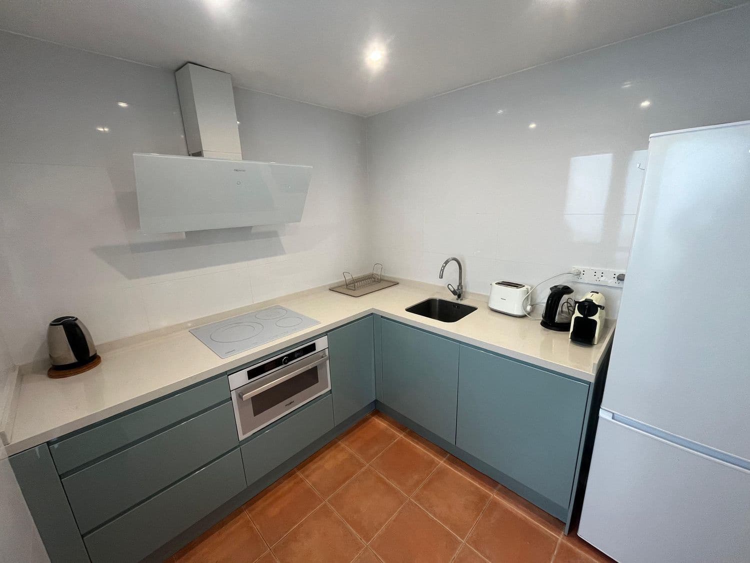 2 quarto Apartamento para arrendar em Marbella com piscina garagem - 1 600 € (Ref: 9598598)