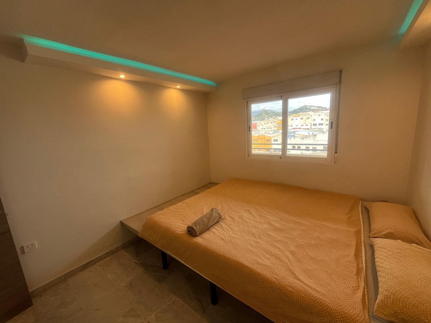 2 quarto Apartamento para arrendar em Marbella com piscina garagem - 1 600 € (Ref: 9598598)