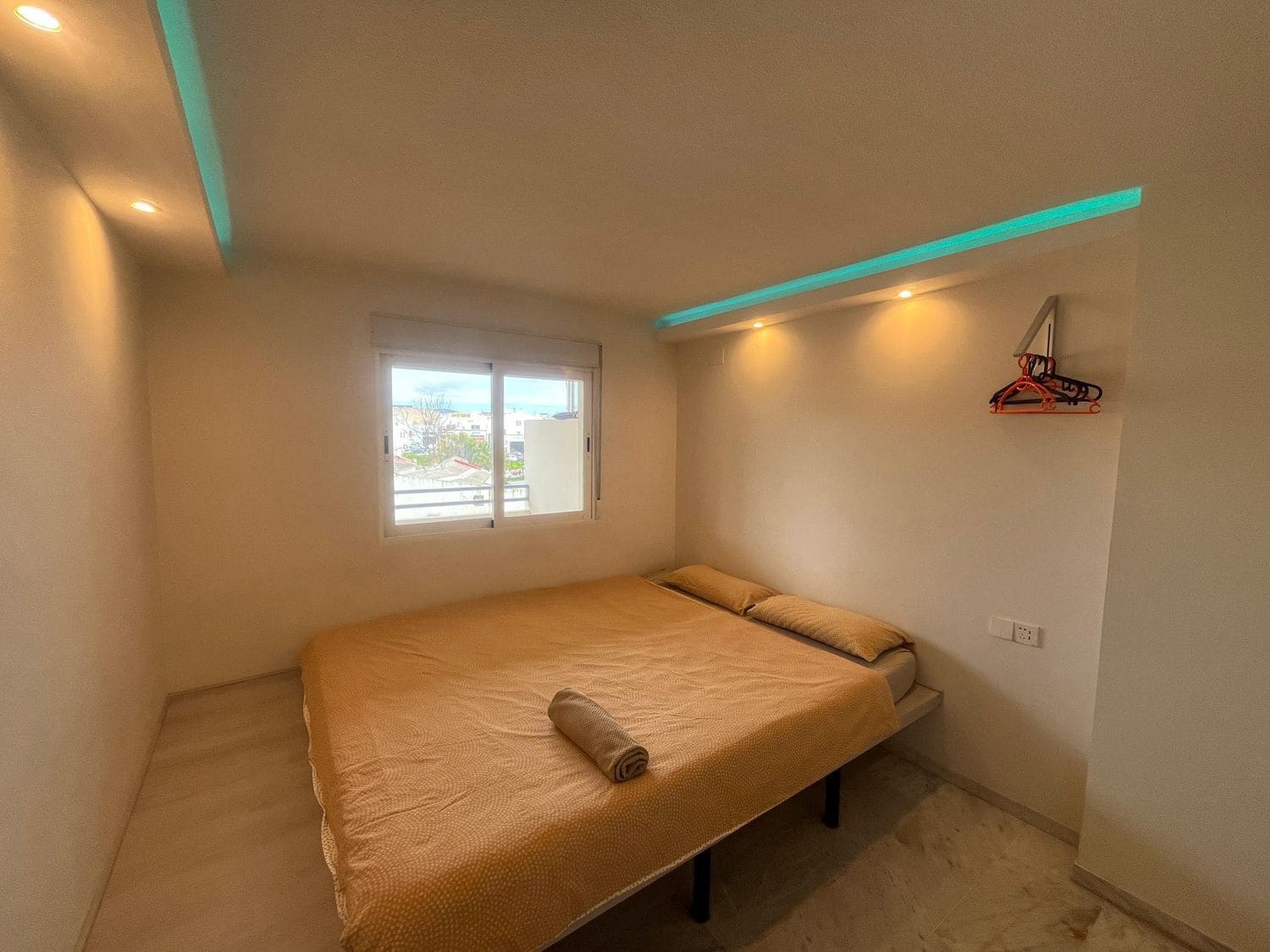 2 quarto Apartamento para arrendar em Marbella com piscina garagem - 1 600 € (Ref: 9598598)