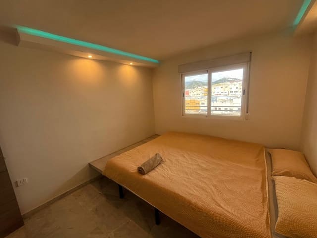 2 quarto Apartamento para arrendar em Los Jardines de Marbella - La Ermita, Marbella com piscina garagem - 1 600 € (Ref: 9598598)