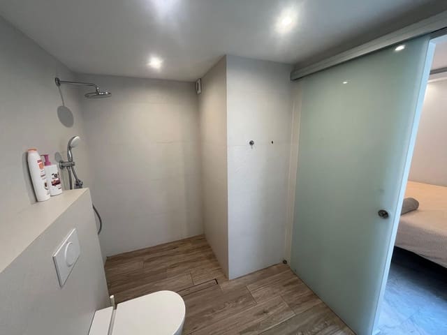 2 quarto Apartamento para arrendar em Los Jardines de Marbella - La Ermita, Marbella com piscina garagem - 1 600 € (Ref: 9598598)