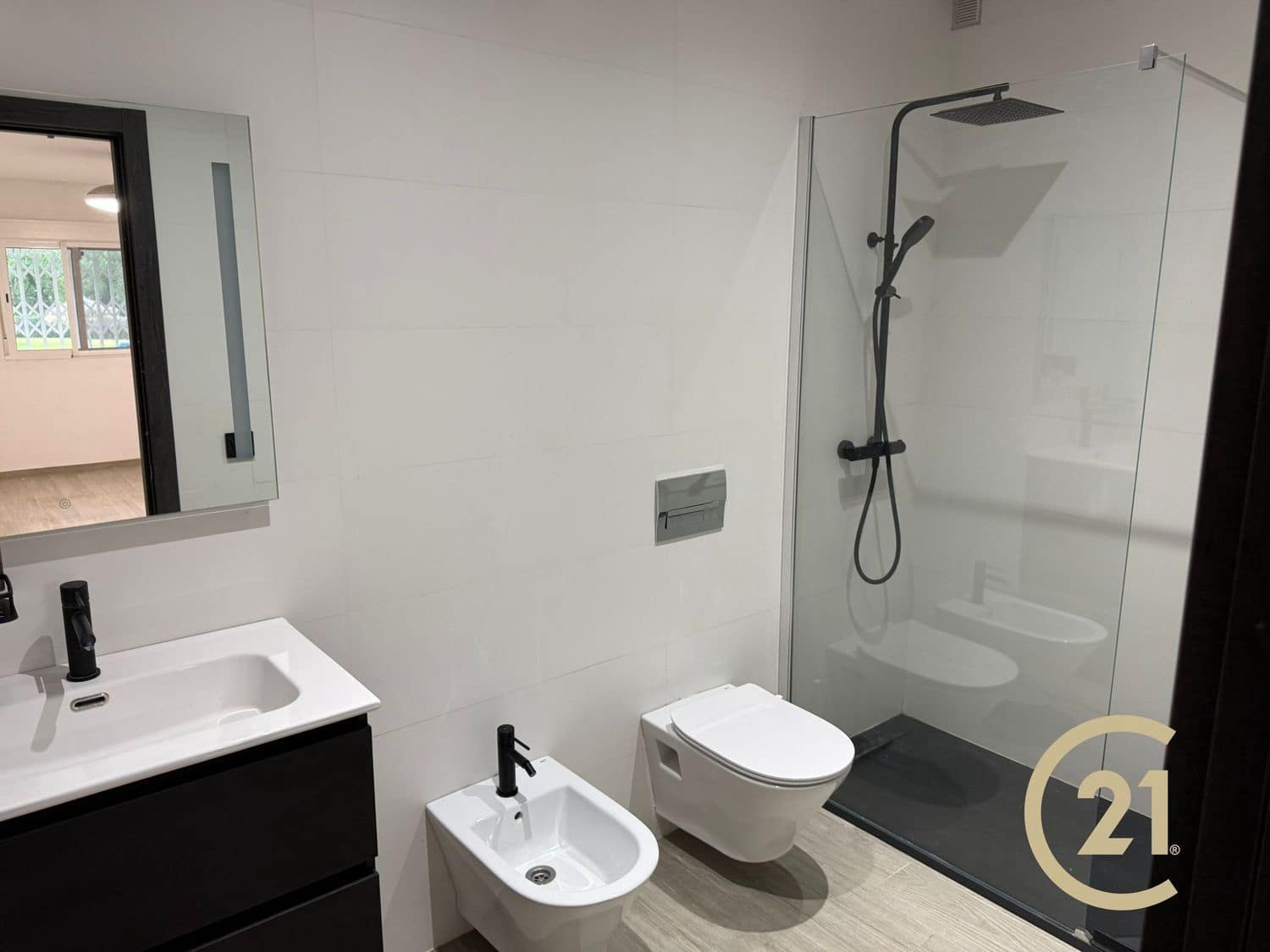 2 sypialnia Apartament na sprzedaż w New Golden Mile z basenem garażem - 259 000 € (Ref: 9598599)