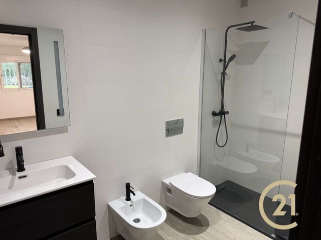 2 sypialnia Apartament na sprzedaż w Nueva Atalaya, Estepona z basenem garażem - 259 000 € (Ref: 9598599)