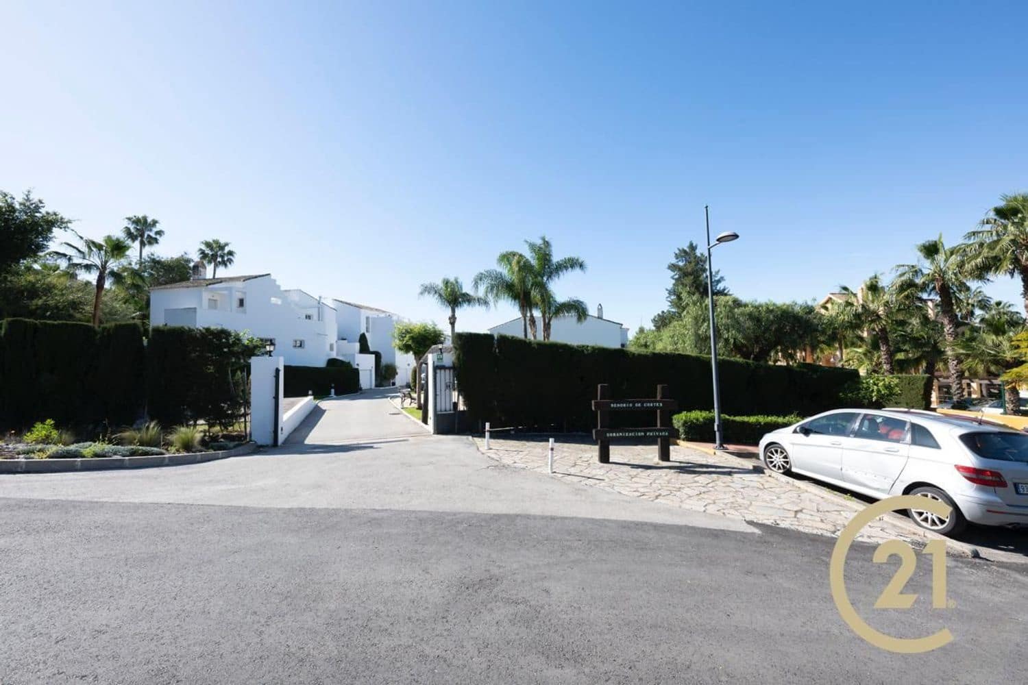 2 sypialnia Apartament na sprzedaż w New Golden Mile z basenem garażem - 259 000 € (Ref: 9598599)