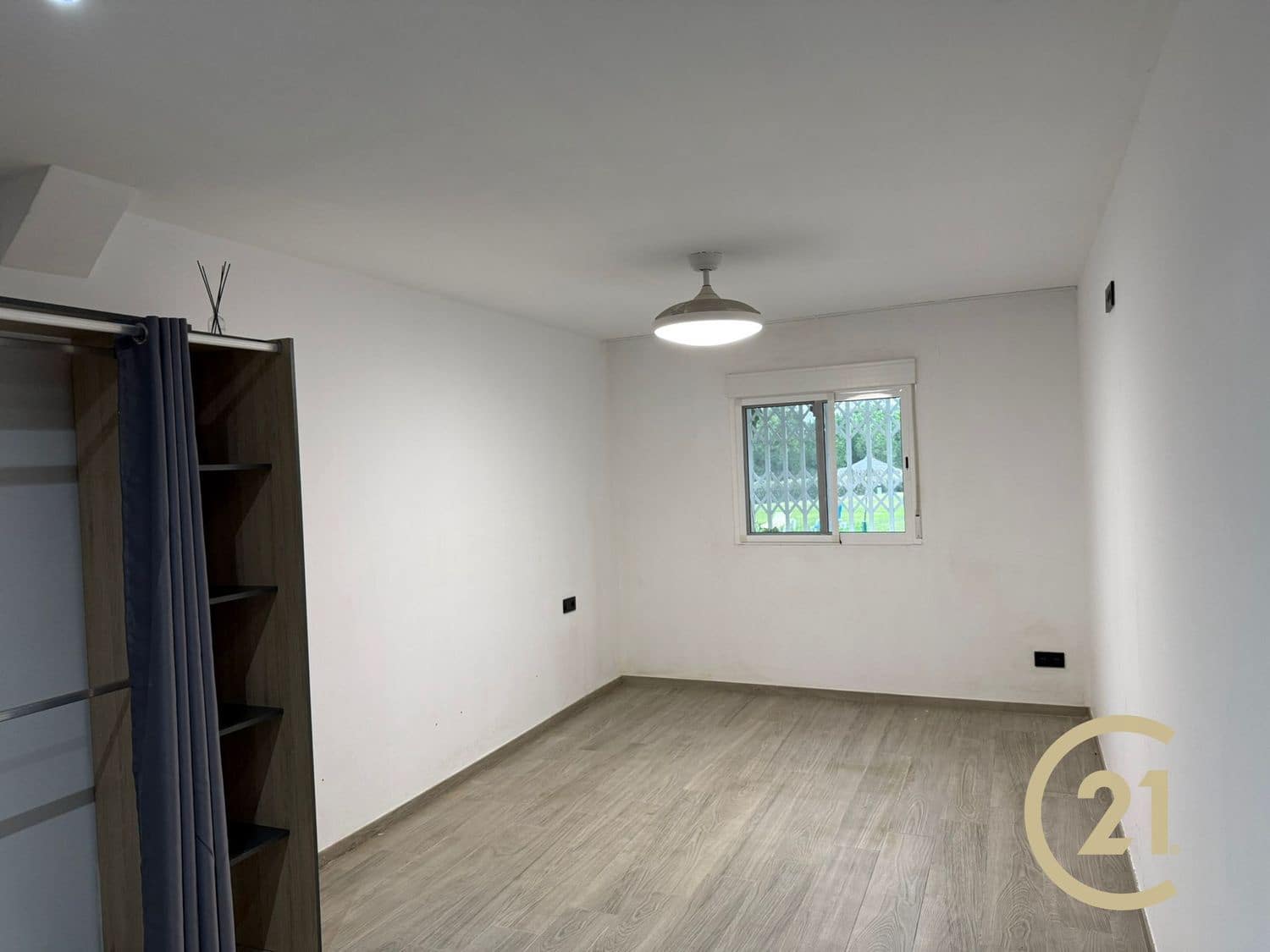 2 sypialnia Apartament na sprzedaż w New Golden Mile z basenem garażem - 259 000 € (Ref: 9598599)