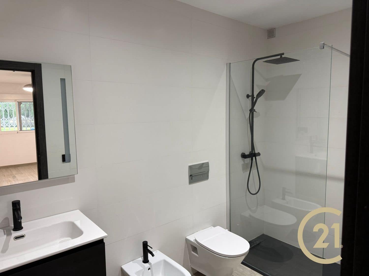 2 sypialnia Apartament na sprzedaż w New Golden Mile z basenem garażem - 259 000 € (Ref: 9598599)