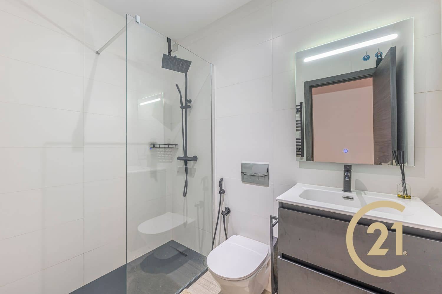 2 sovrum Lägenhet till salu i New Golden Mile med pool garage - 259 000 € (Ref: 9598599)