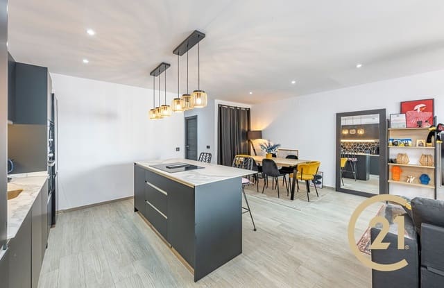 2 makuuhuone Huoneisto myytävänä paikassa Nueva Atalaya, Estepona mukana uima-altaan 
autotalli - 259 000 € (Ref: 9598599)