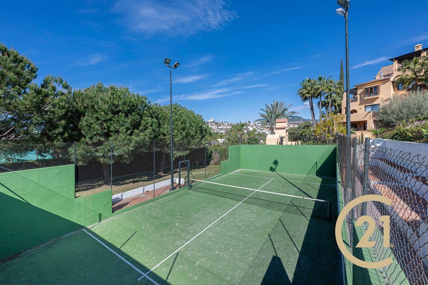 2 sovrum Lägenhet till salu i New Golden Mile med pool garage - 259 000 € (Ref: 9598599)