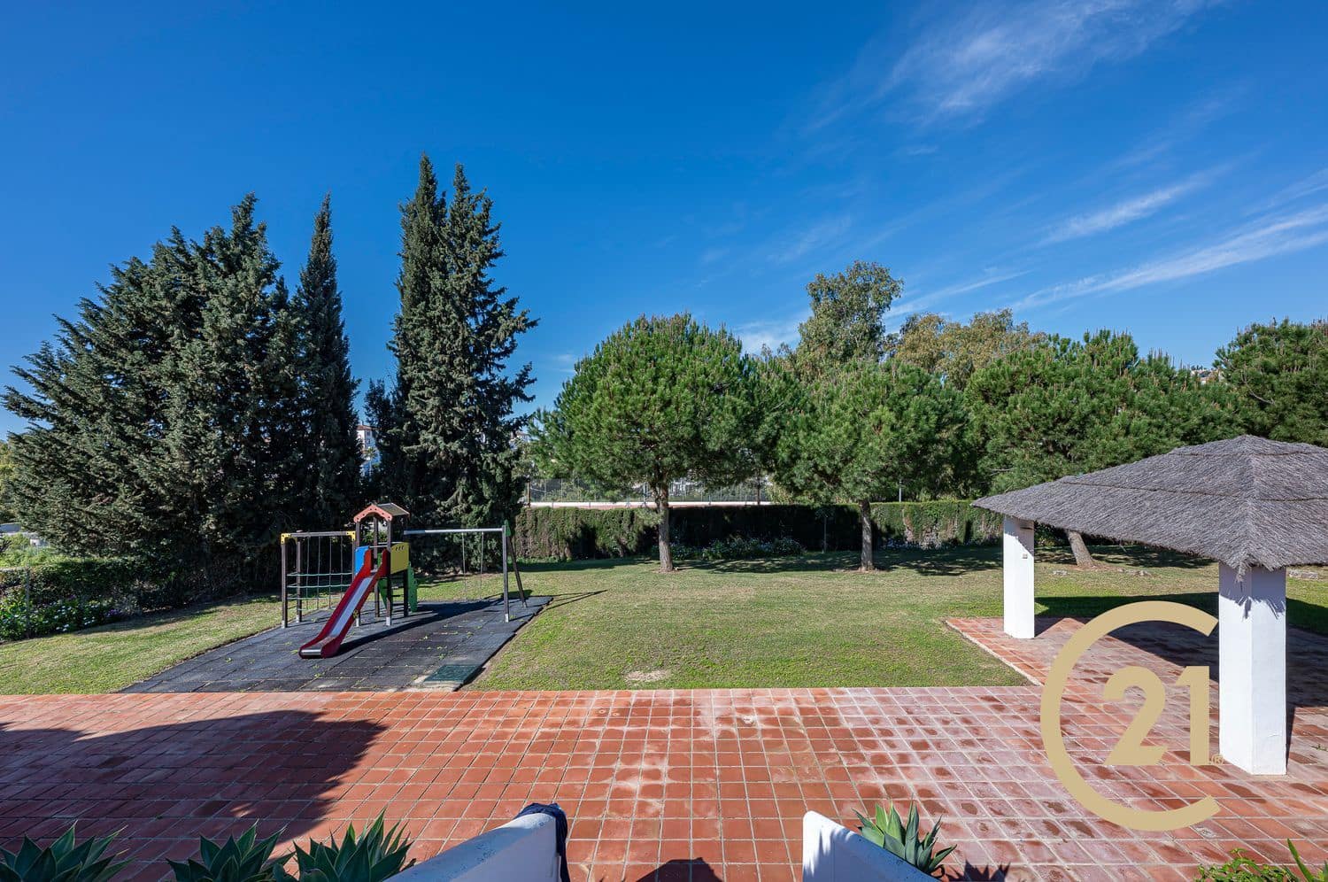 2 sovrum Lägenhet till salu i New Golden Mile med pool garage - 259 000 € (Ref: 9598599)