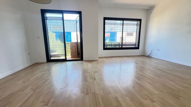 4 slaapkamer Huis te koop in Las Espeñuelas, Málaga stad met zwembad garage - € 466.000 (Ref: 9600884)