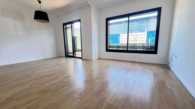 4 slaapkamer Huis te koop in Las Espeñuelas, Málaga stad met zwembad garage - € 466.000 (Ref: 9600884)