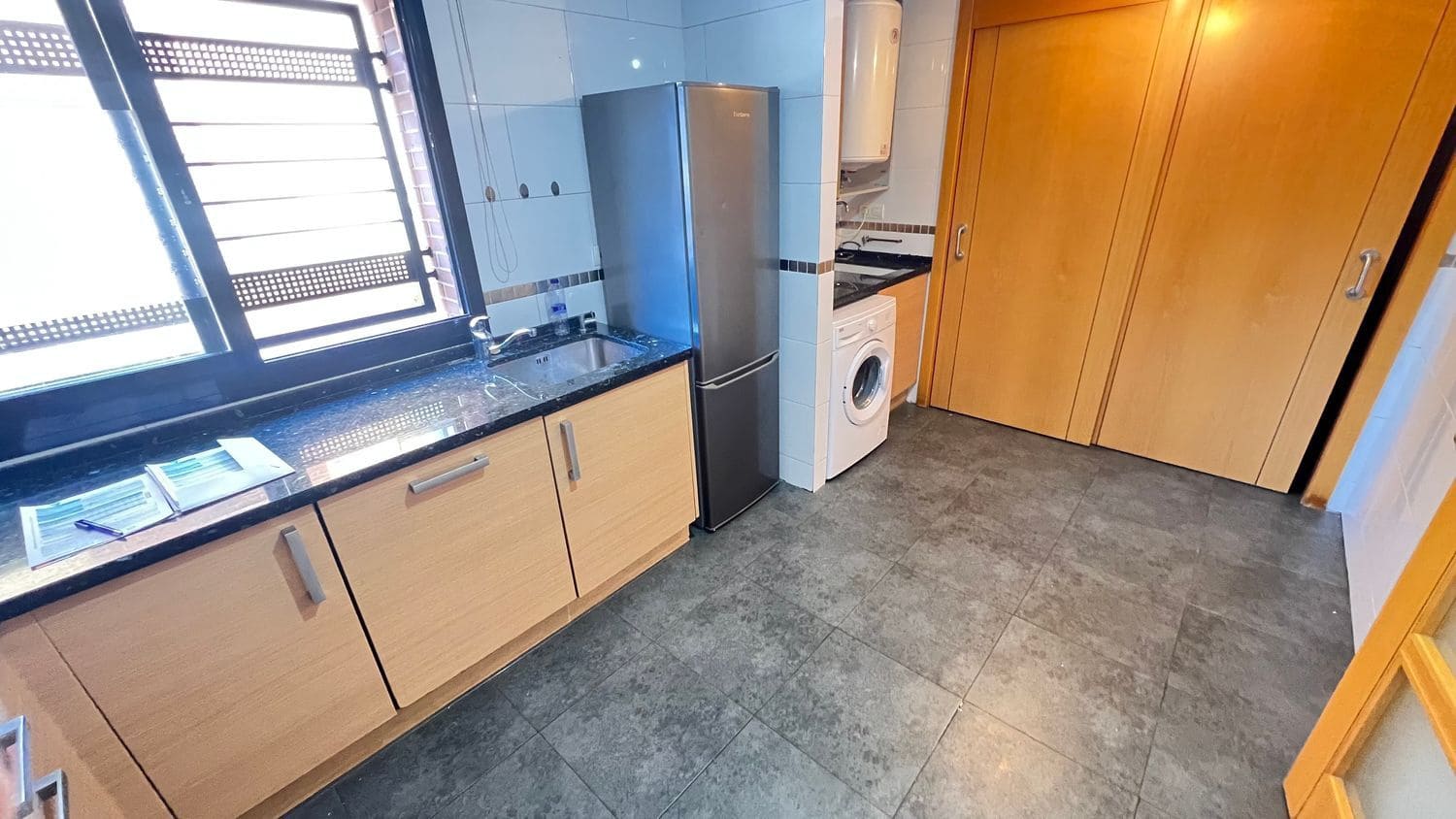 4 bedroom Townhouse for sale in Malaga city with pool garage - € 466,000 (Ref: 9600884)