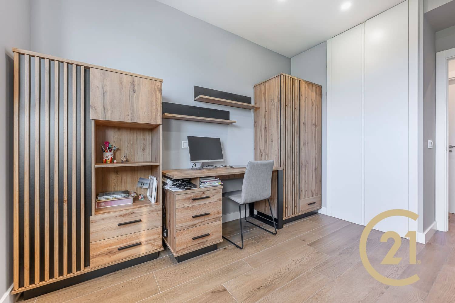 3 soverom Leilighet til salgs i Malaga by med svømmebasseng garasje - € 680 000 (Ref: 9627062)