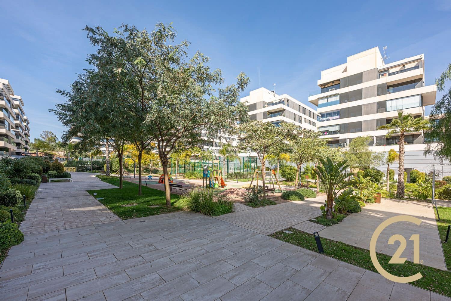 3 soverom Leilighet til salgs i Malaga by med svømmebasseng garasje - € 680 000 (Ref: 9627062)