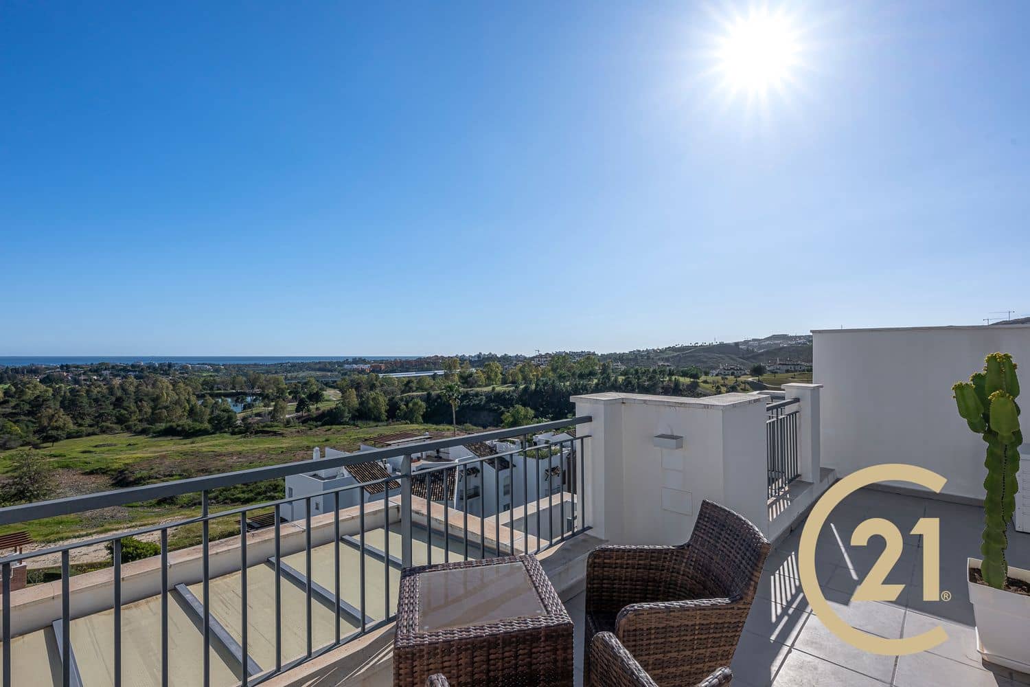 2 soverom Leilighet til salgs i Benahavis med svømmebasseng garasje - € 680 000 (Ref: 9629744)