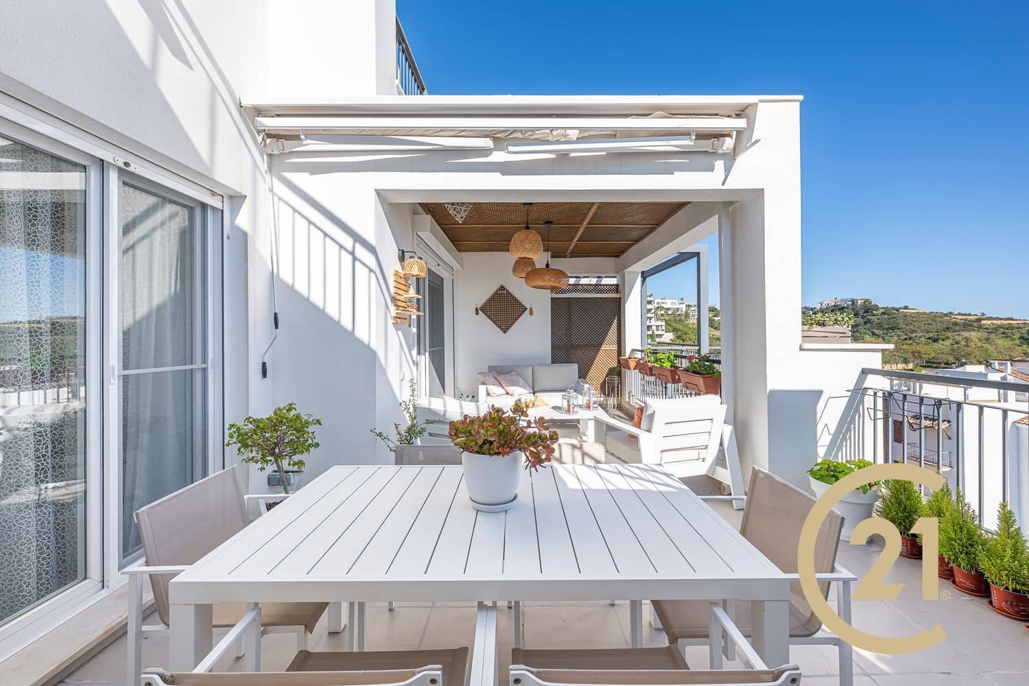 2 soverom Leilighet til salgs i Benahavis med svømmebasseng garasje - € 680 000 (Ref: 9629744)