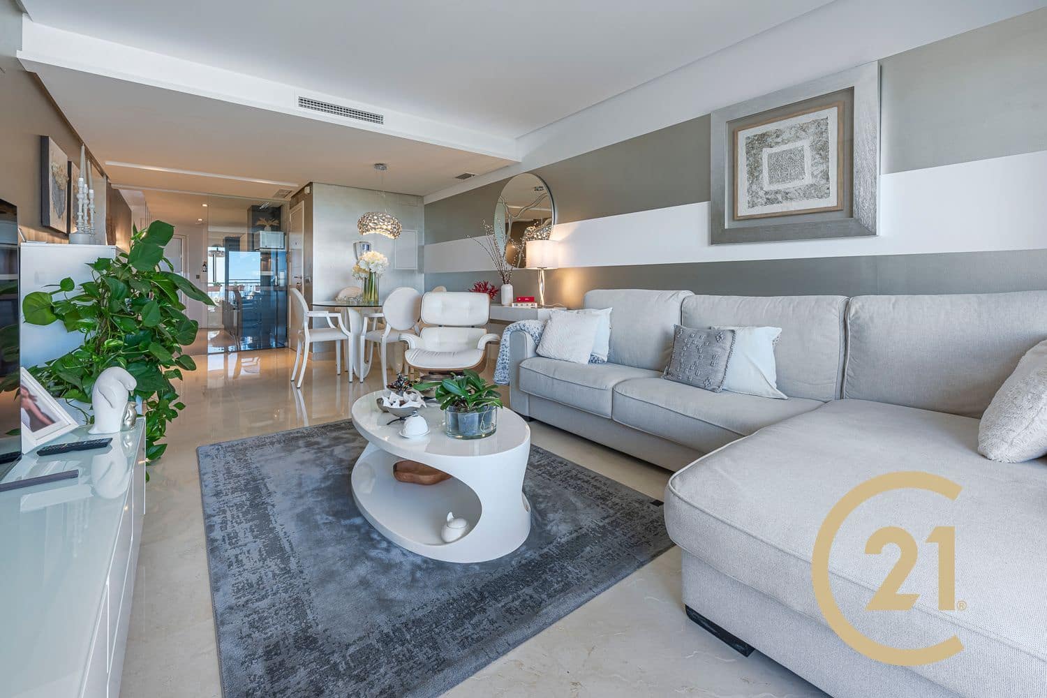 2 soverom Leilighet til salgs i Benahavis med svømmebasseng garasje - € 680 000 (Ref: 9629744)